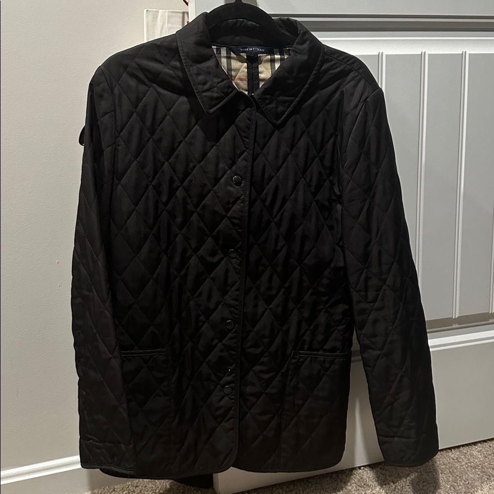 Burberry Black Quilted Utility Jacket with Signature Check Lining - Picture 4 of 8